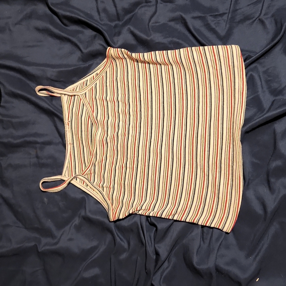 Cropped tank top stripped it has a lot of colors